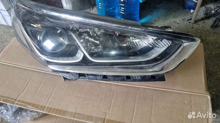 Фара Hyundai Sonata 7. Правая. 2019 год