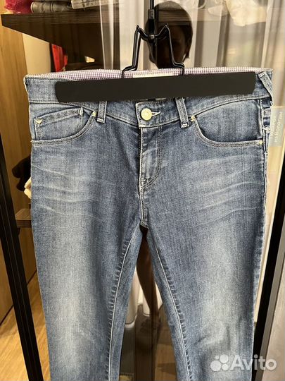 Джинсы Armani jeans