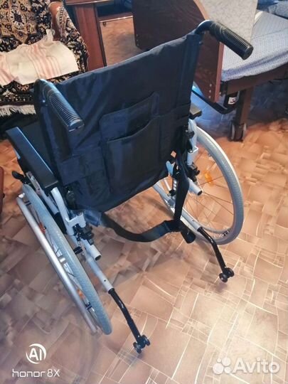 Инвалидная коляска новая