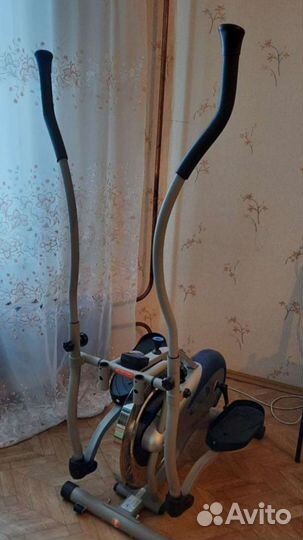 Продают эллипсоидный тренажер Elite Orbitrek