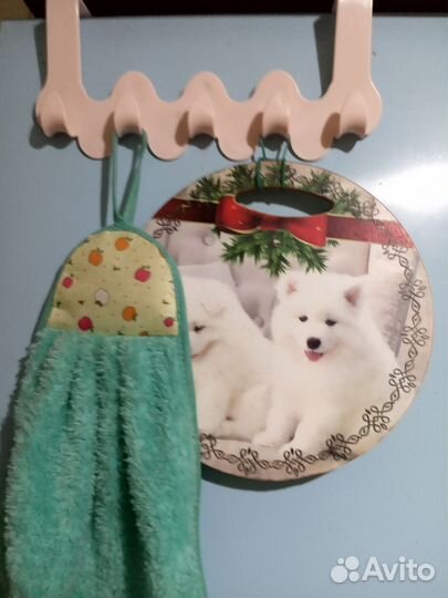 Вешалка на дверь