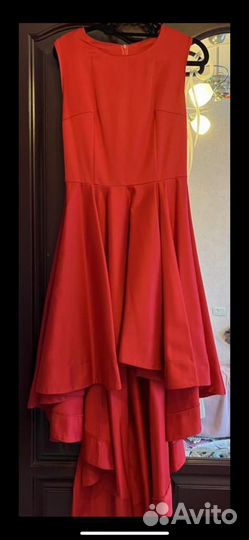 Идеальное красное платье