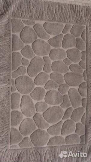 Полотенце махровое в ванную для ног