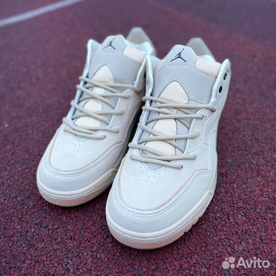 Jordan Courtside 23