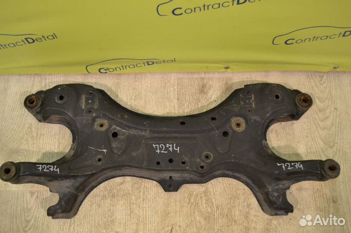 Подрамник Avensis 2 Verso M20 Picnic 2001-2009