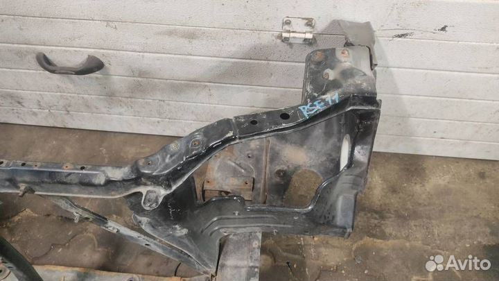 Панель передняя Nissan X-Trail T30 2003