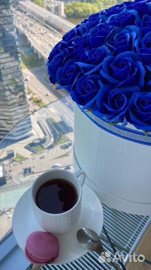 Синие розы в наличии. Букет 101, 81 мыльная роза