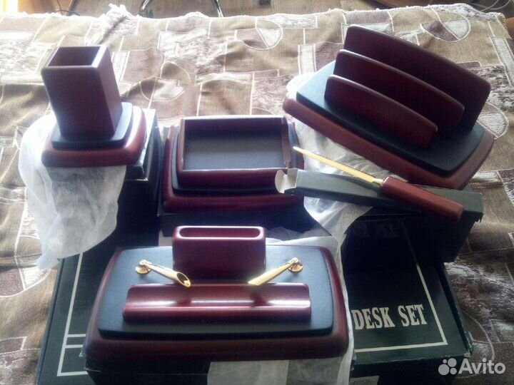 Настольный письменный набор из дерева
