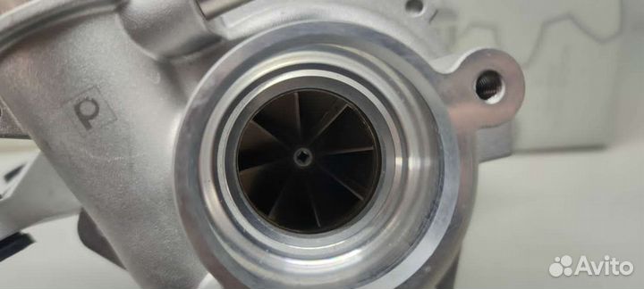 Помпа Mercedes C180 C200 E200 E250 SLC200 GLC200