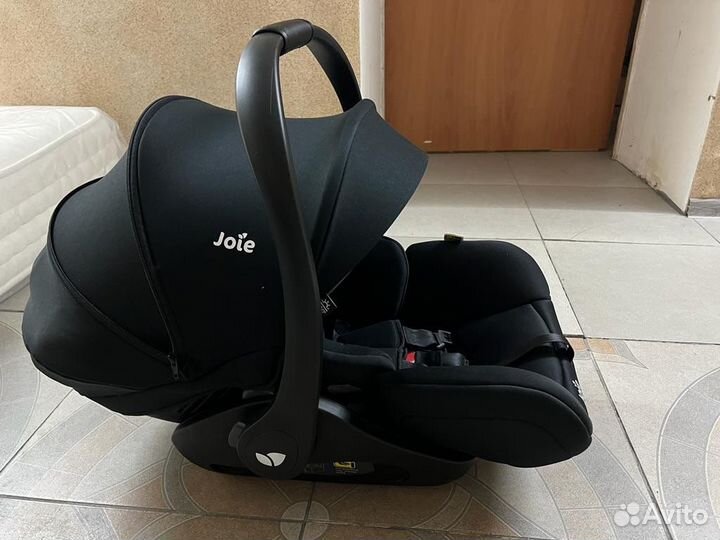 Автокресло детское Joie с базой Isofix