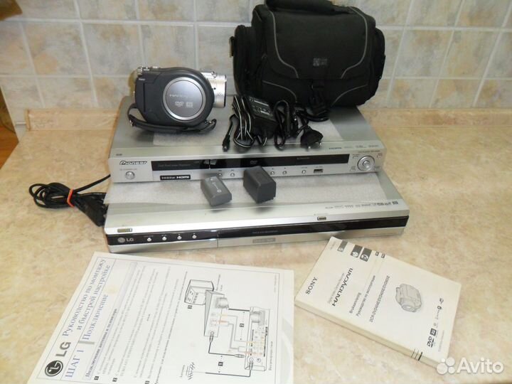 Продаю видео камеру sony DCR-DVD404E,рекордёр HDD