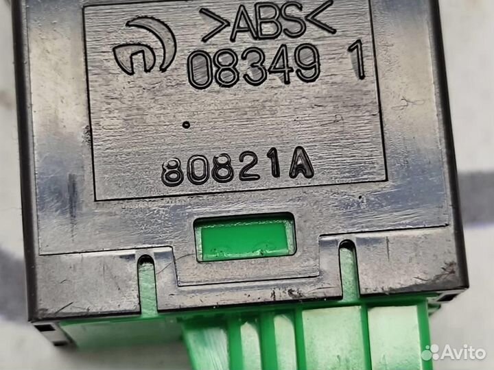 Кнопка w470 X-class 642.889 2019