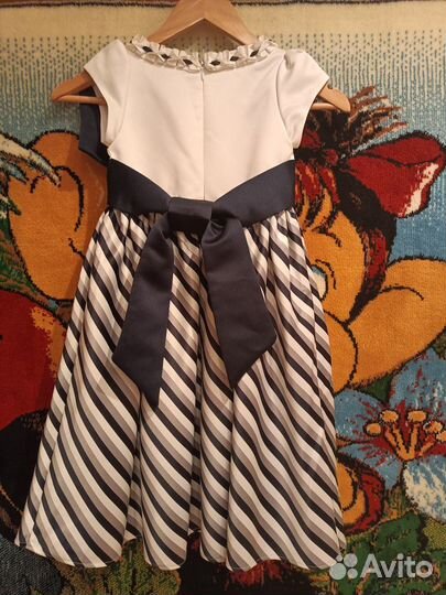 Нарядное платье для девочки