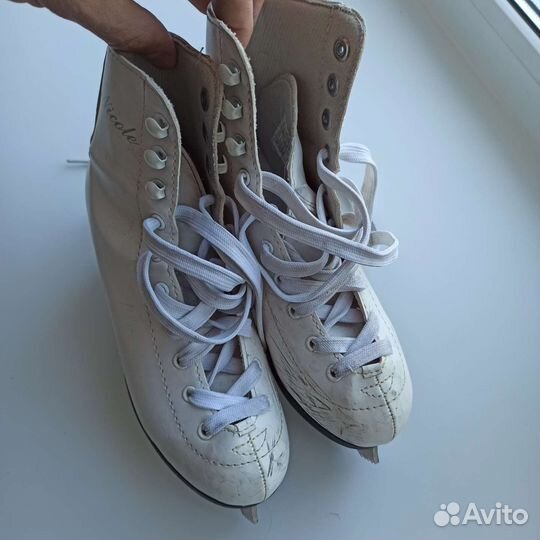 Коньки фигурные 34размер 22см