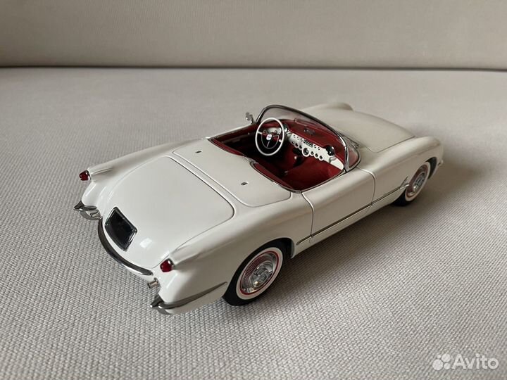 1:18 Chevrolet Corvette C1 1953 от AutoArt