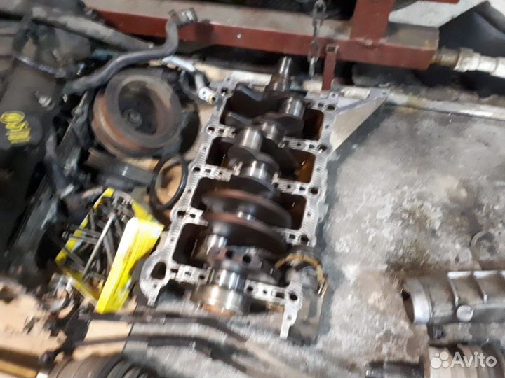 Двигатель в разборе