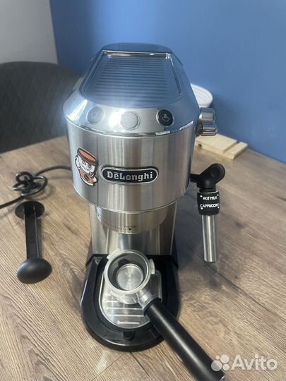 Кофеварка рожковая delonghi