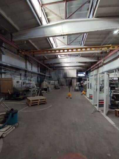 Производственное помещение 2879 м с кран-балками