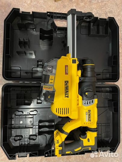Перфоратор dewalt dch 263 + пылесос DWH205DH