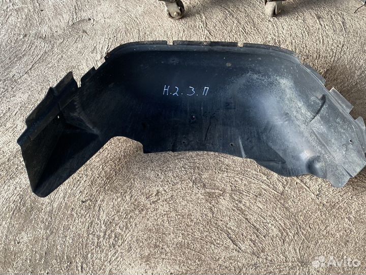 Подкрыоьник задний Хаммер Н2