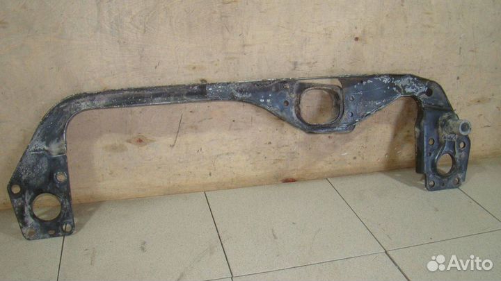 Балка подрадиаторная Audi A6 (C5)