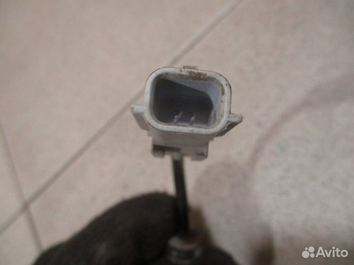 Датчик ABS задний левый Renault Logan 2