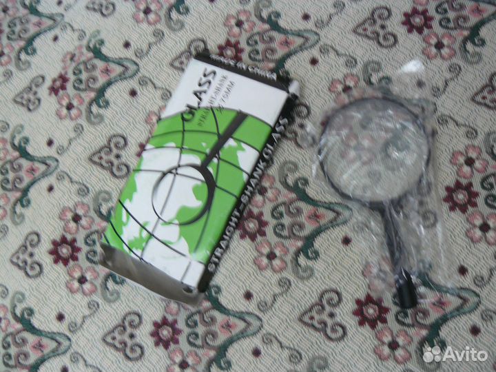 Увеличительное стекло (лупа)