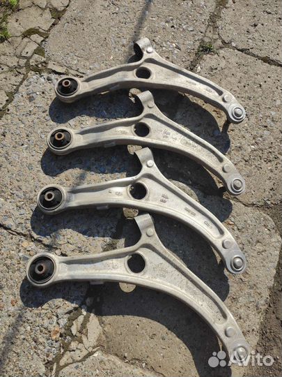 Передние рычаги на Hyundai sonata lF