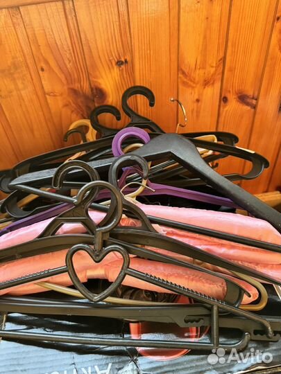 Вешалки плечики