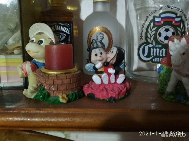 Кувшин-статуэтки