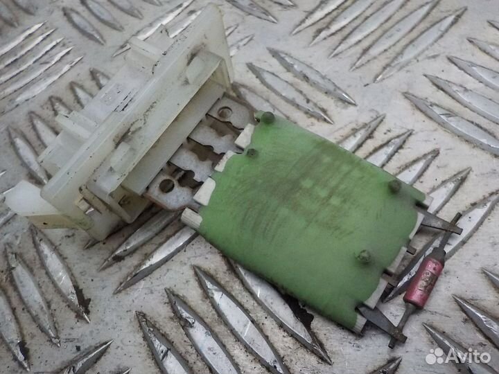 Резистор печки Renault Logan 2018