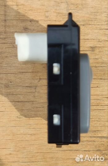 Кнопки управления люком Toyota Lexus