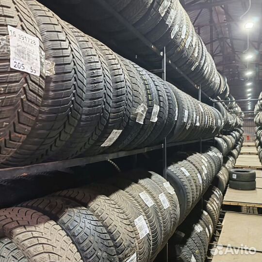 Michelin X-Ice XI3 215/55 R16 97S