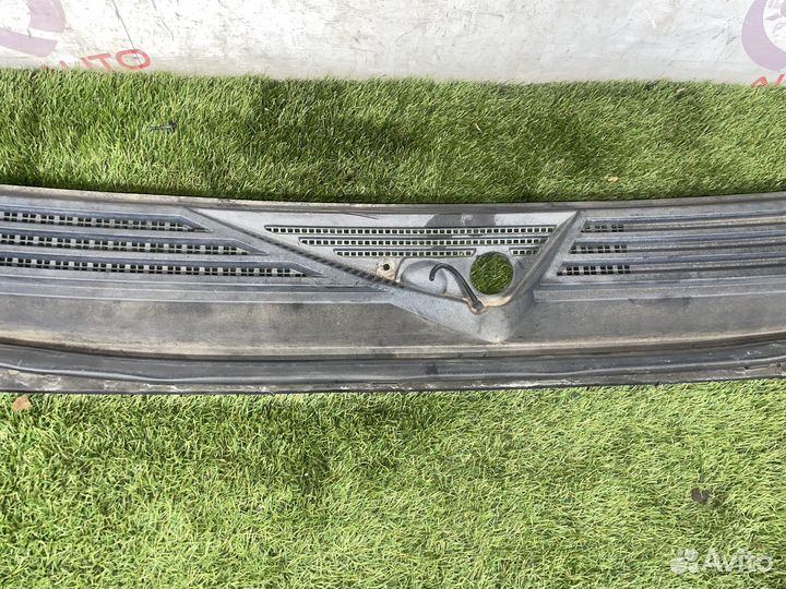 Жабо Cadillac Escalade GMT900