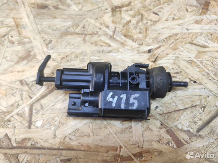 Активатор крышки бензобака Mercedes Citan