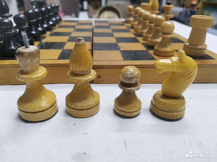 Шахматы деревянные с дефектами СССР (Ч)