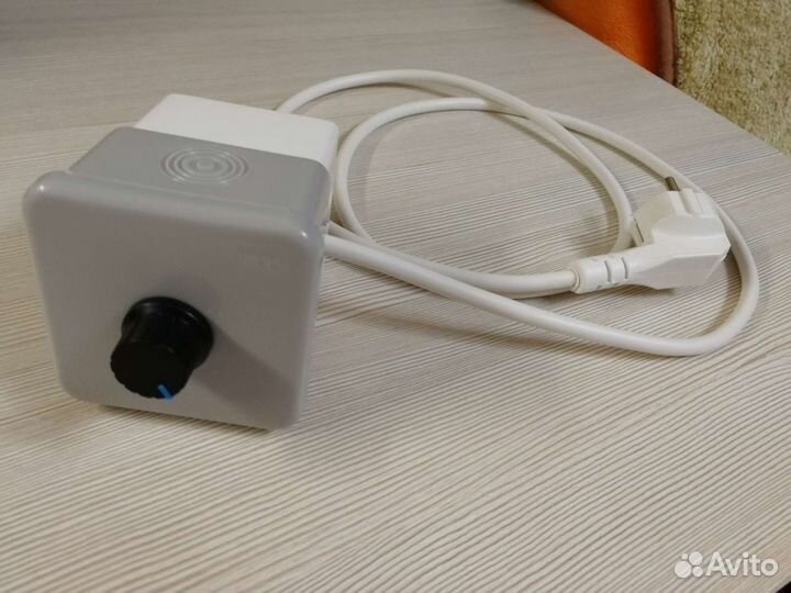 Регулятор оборотов для маникюрной вытяжки