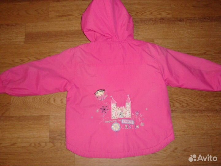 Продам курточку sela