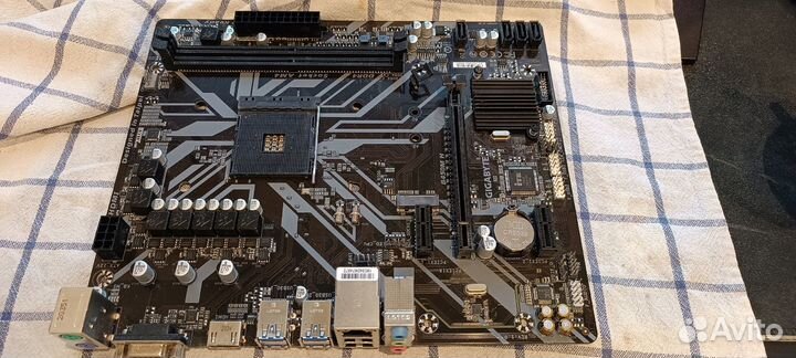 Материнская плата Gigabyte B450M H DDR4