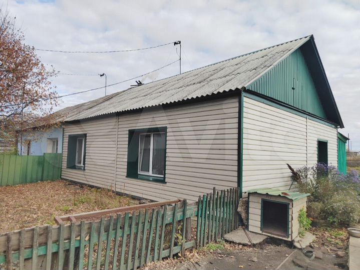 Дом 52 м² на участке 10 сот.