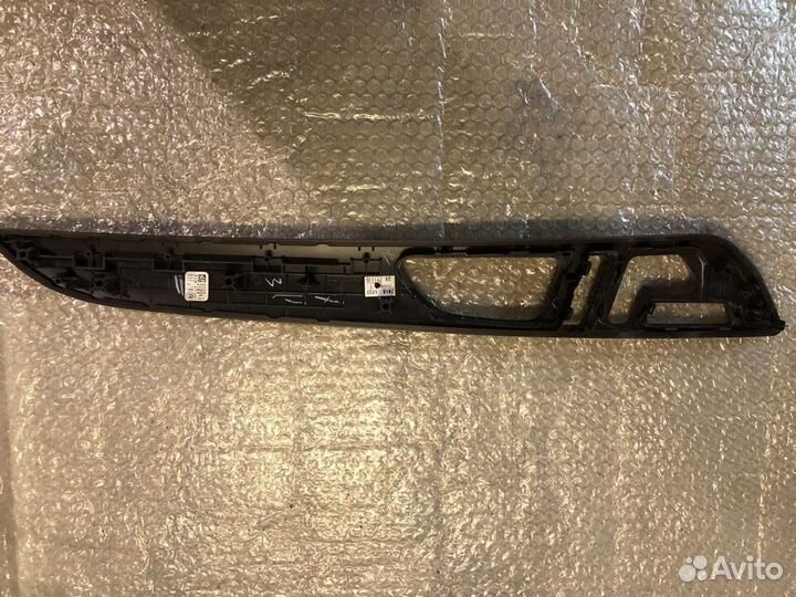 Накладка обшивки левой двери Mercedes W166, X166