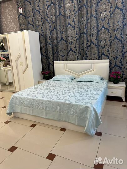 Спальня новая Спальный гарнитур