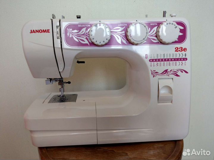 Швейная машина Janome 23e