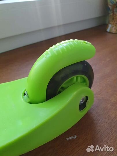Самокат детский 3 колеса новый