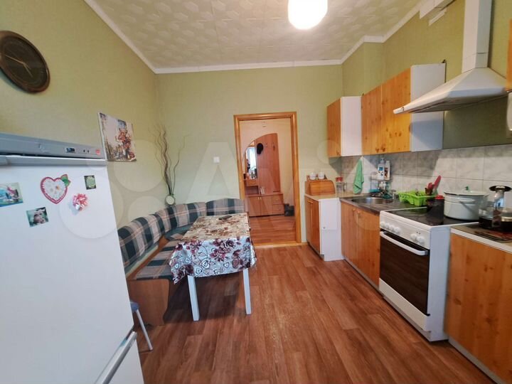 2-к. квартира, 58 м², 3/9 эт.