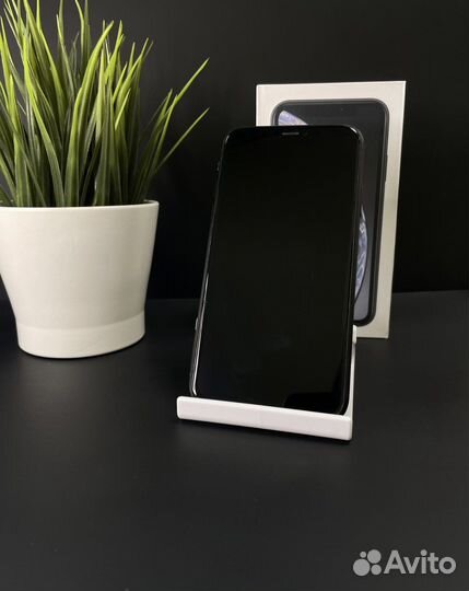 iPhone Xr, 64 ГБ