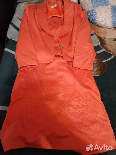 Костюм тройка