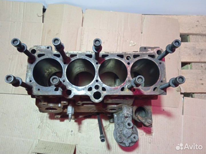 Блок двигателя Volkswagen Passat B4 AAZ 1995