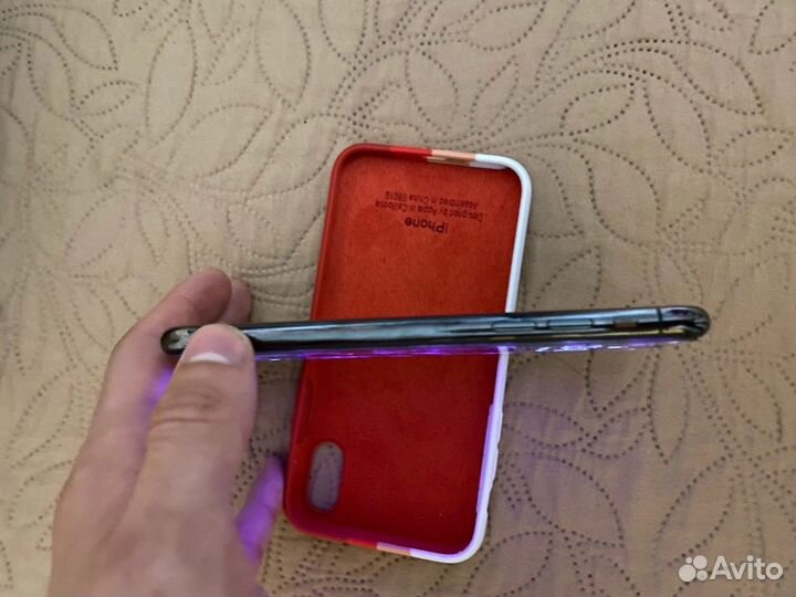 Телефон iPhone x