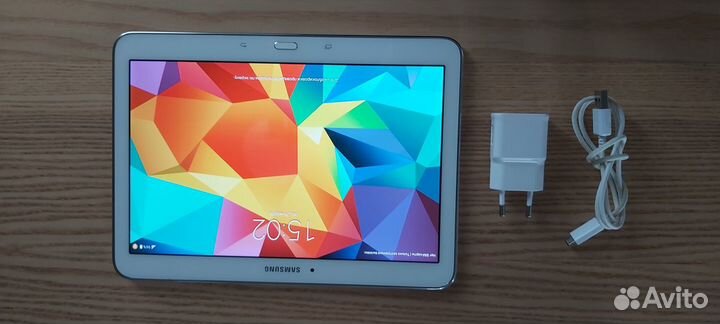 Планшет Samsung Galaxy Tab 4 10.1